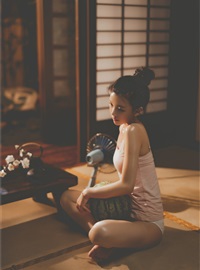 Single horsetail white tender girl crisp breast fengyun figure sexy hot photo(16)